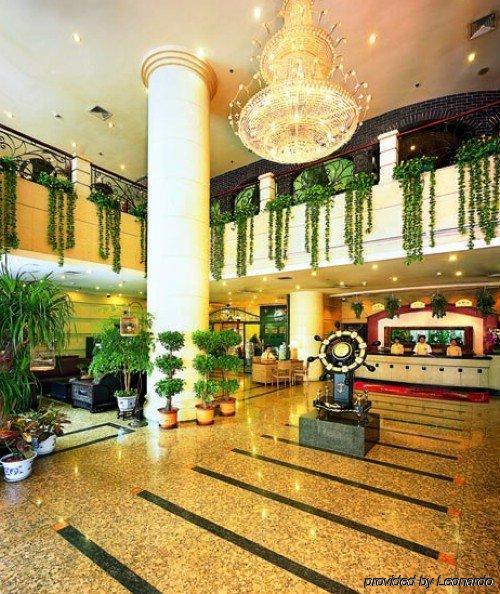 Zhongshan Hotel Talien Beltér fotó